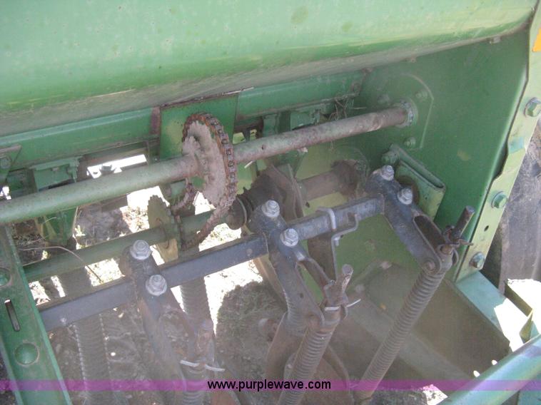 image for item H6284 (2) John Deere 8350 grain drills