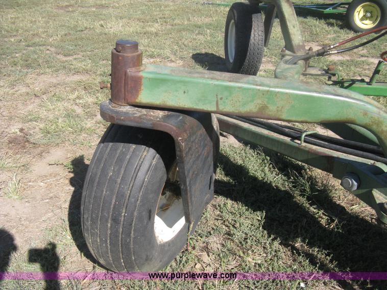 image for item H6284 (2) John Deere 8350 grain drills