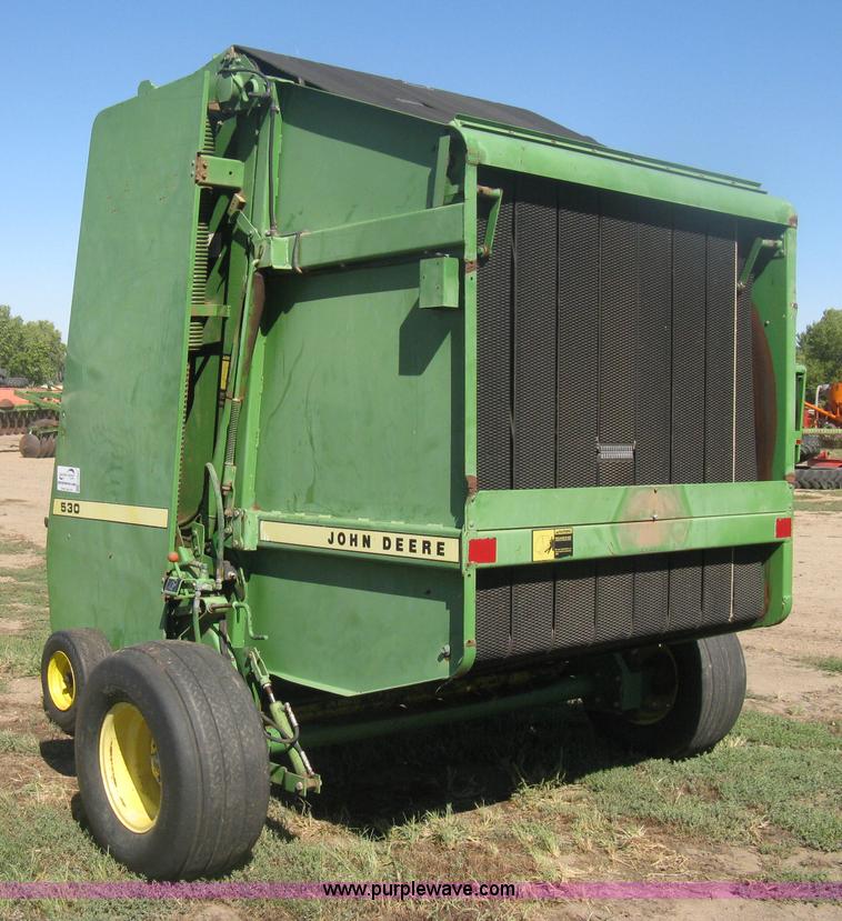 image for item H6291 John Deere 530 round baler