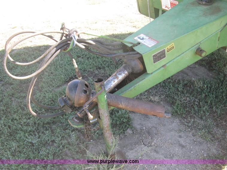 image for item H6291 John Deere 530 round baler