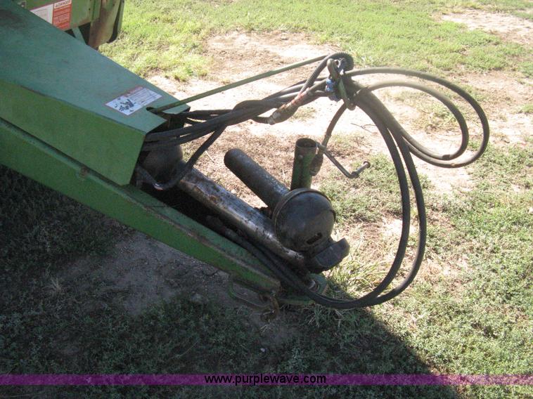 image for item H6291 John Deere 530 round baler