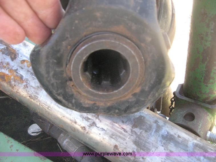 image for item H6291 John Deere 530 round baler