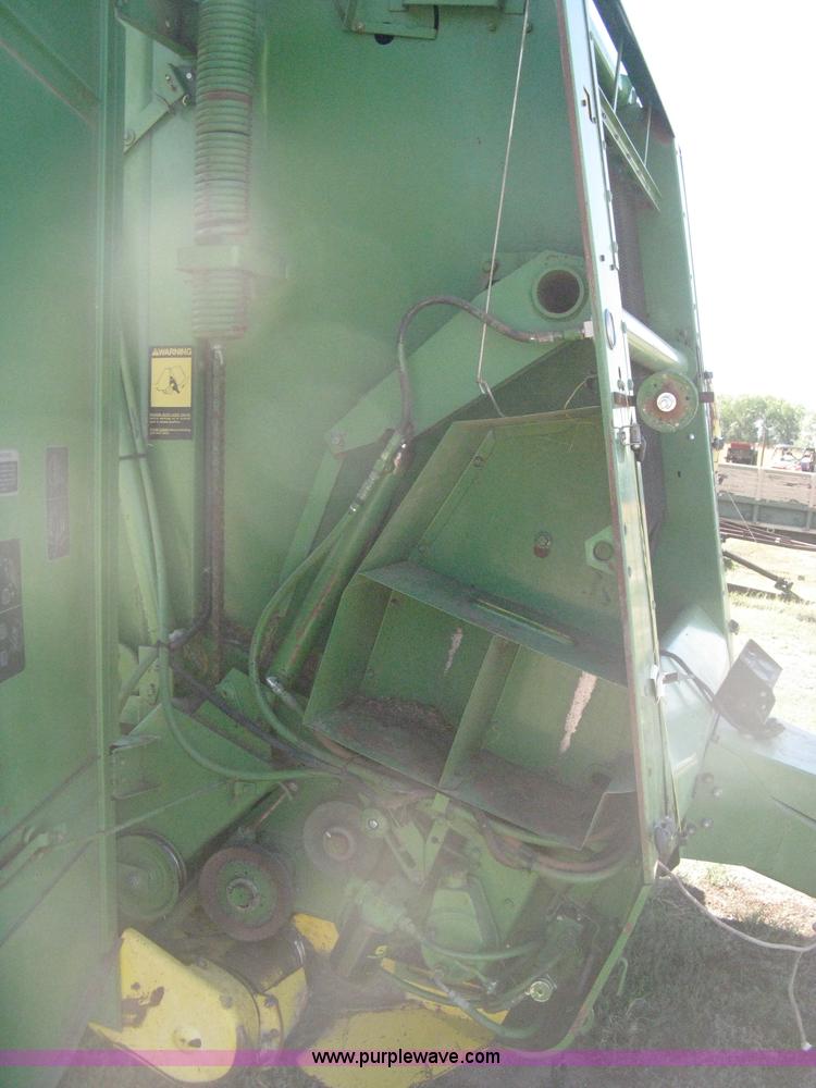 image for item H6291 John Deere 530 round baler