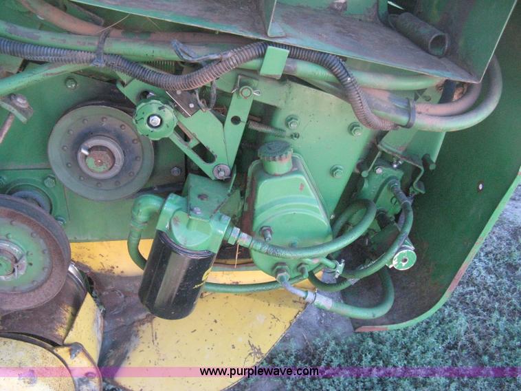 image for item H6291 John Deere 530 round baler