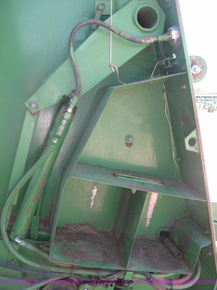 image for item H6291 John Deere 530 round baler
