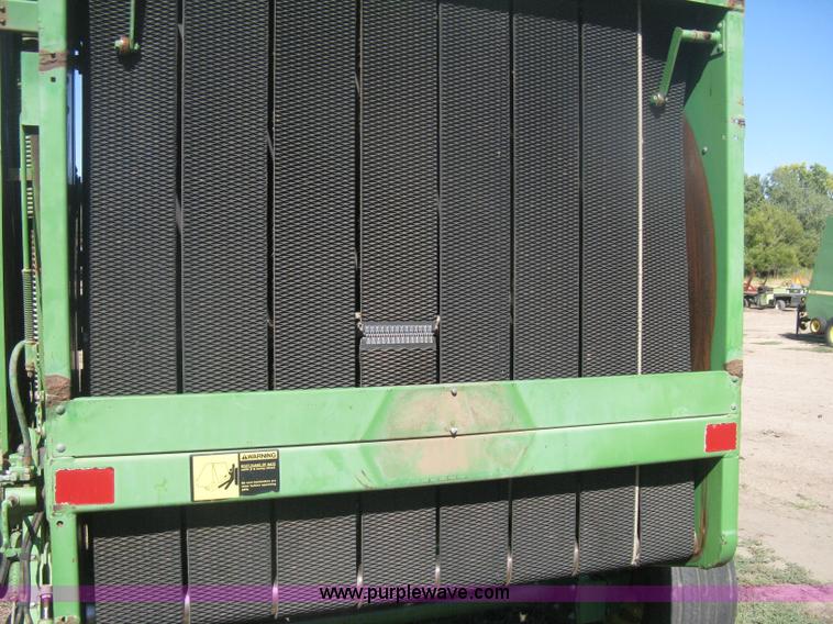 image for item H6291 John Deere 530 round baler