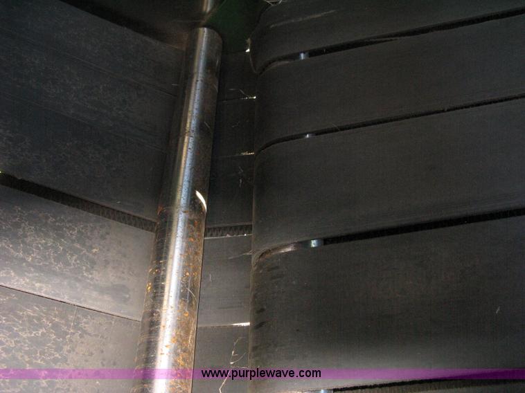 image for item H6291 John Deere 530 round baler