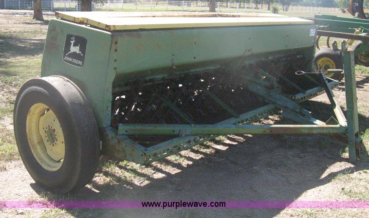 image for item H6298 John Deere 8350 grain drill
