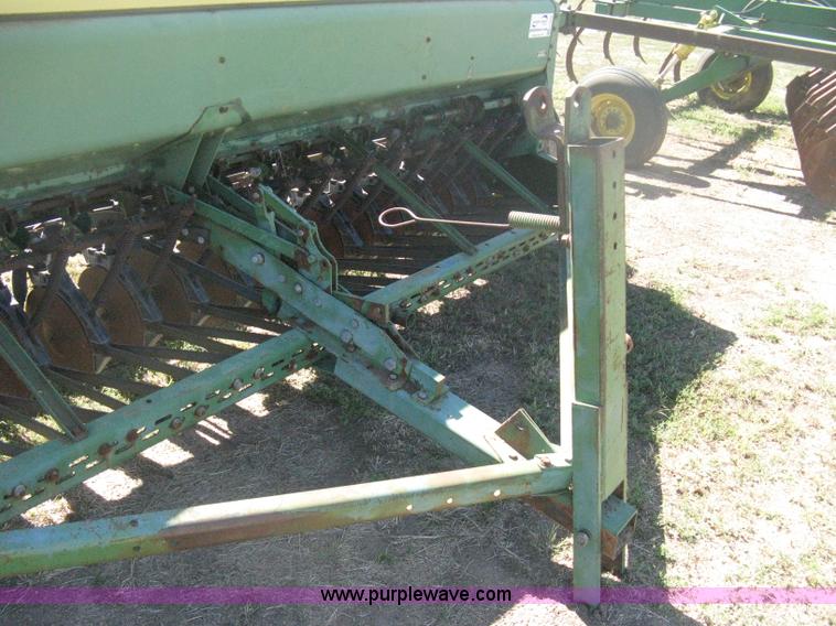 image for item H6298 John Deere 8350 grain drill