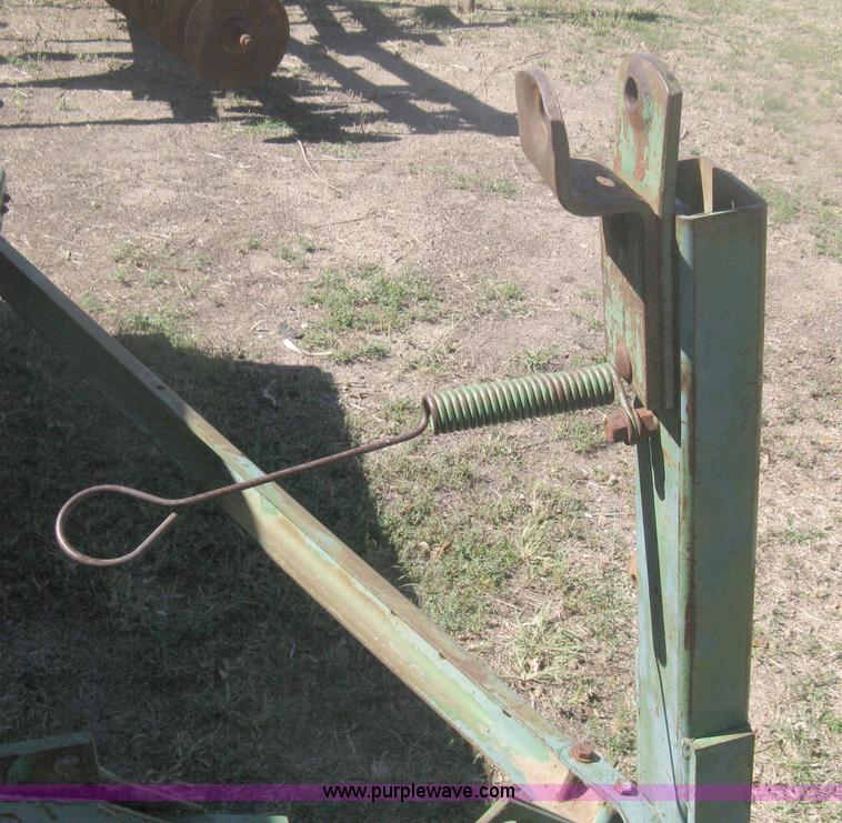 image for item H6298 John Deere 8350 grain drill