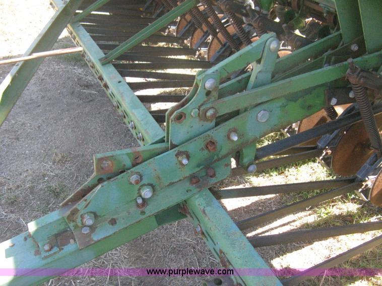 image for item H6298 John Deere 8350 grain drill