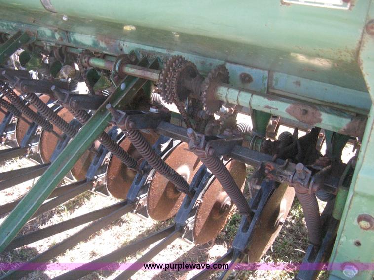 image for item H6298 John Deere 8350 grain drill