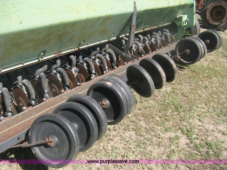 image for item H6298 John Deere 8350 grain drill