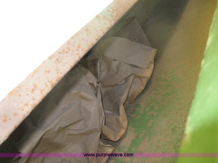 image for item H6298 John Deere 8350 grain drill