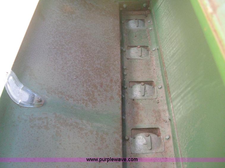 image for item H6298 John Deere 8350 grain drill