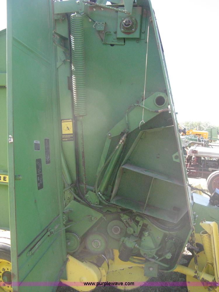 image for item H6300 John Deere 430 round baler