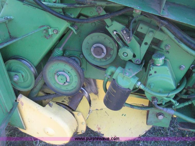 image for item H6300 John Deere 430 round baler