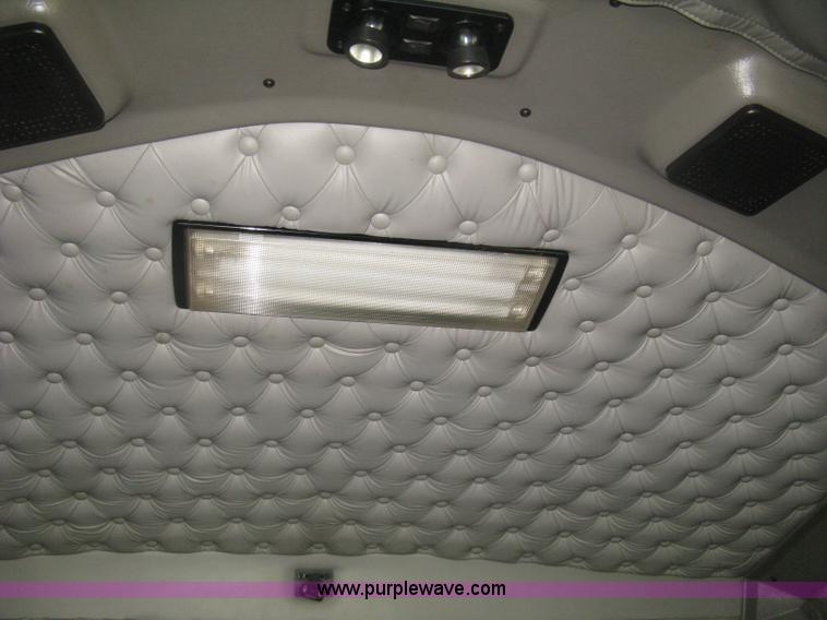 image for item H6311 2006 Kenworth T600B semi truck