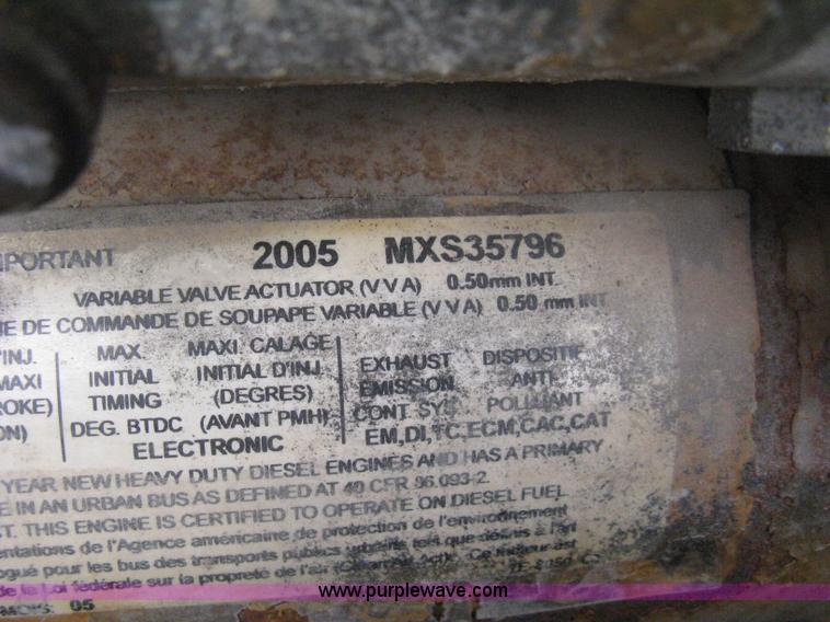 image for item H6311 2006 Kenworth T600B semi truck