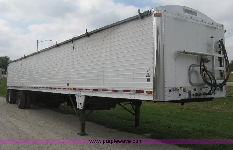 image for item H6312 2008 Wilson DWBT-600 belt trailer