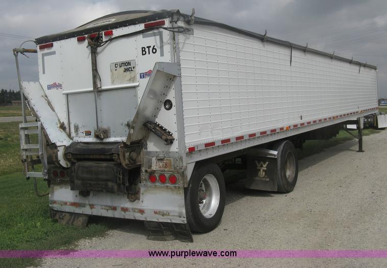 image for item H6312 2008 Wilson DWBT-600 belt trailer