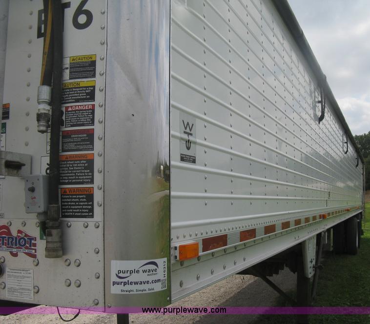 image for item H6312 2008 Wilson DWBT-600 belt trailer