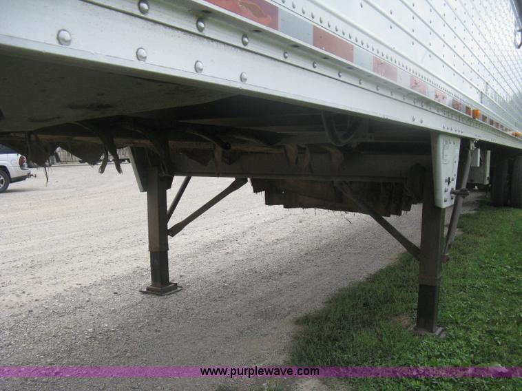 image for item H6312 2008 Wilson DWBT-600 belt trailer