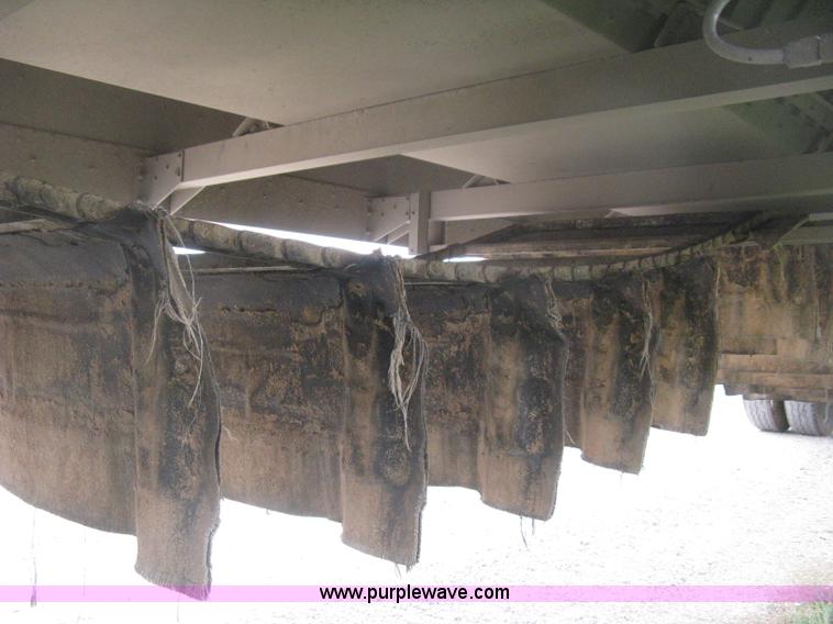 image for item H6312 2008 Wilson DWBT-600 belt trailer