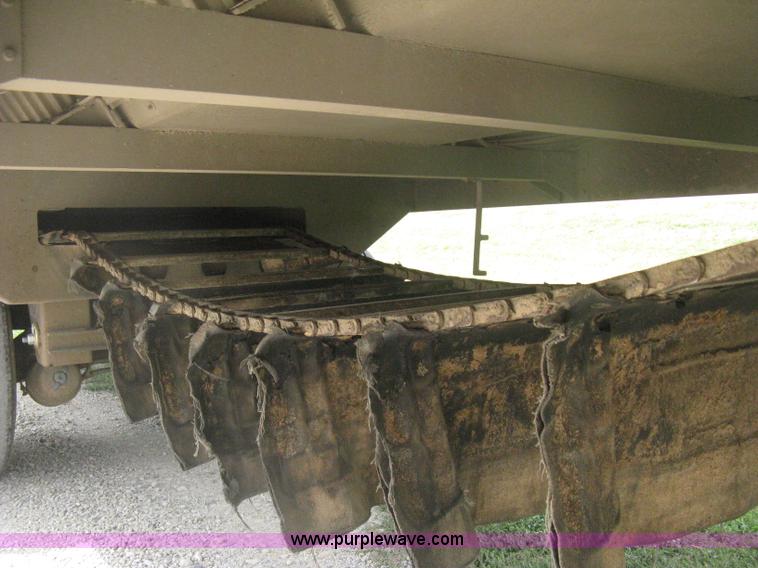 image for item H6312 2008 Wilson DWBT-600 belt trailer