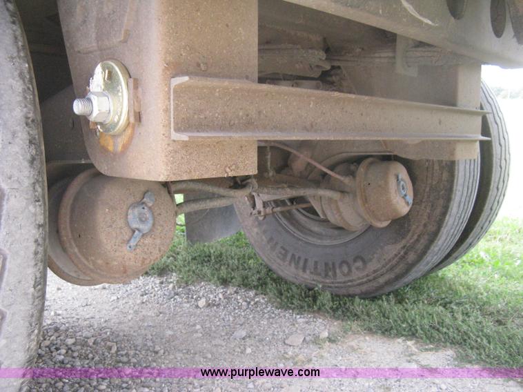 image for item H6312 2008 Wilson DWBT-600 belt trailer