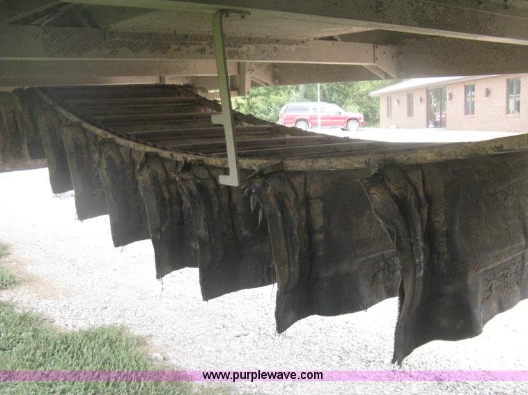 image for item H6312 2008 Wilson DWBT-600 belt trailer