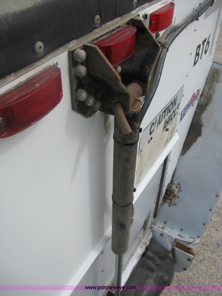 image for item H6312 2008 Wilson DWBT-600 belt trailer