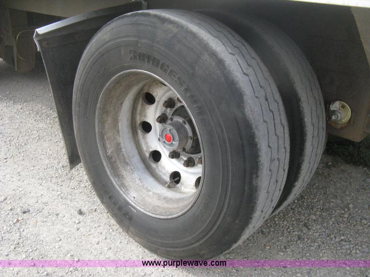 image for item H6312 2008 Wilson DWBT-600 belt trailer