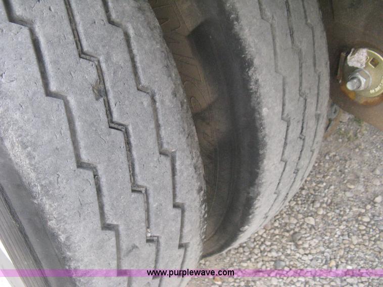 image for item H6312 2008 Wilson DWBT-600 belt trailer