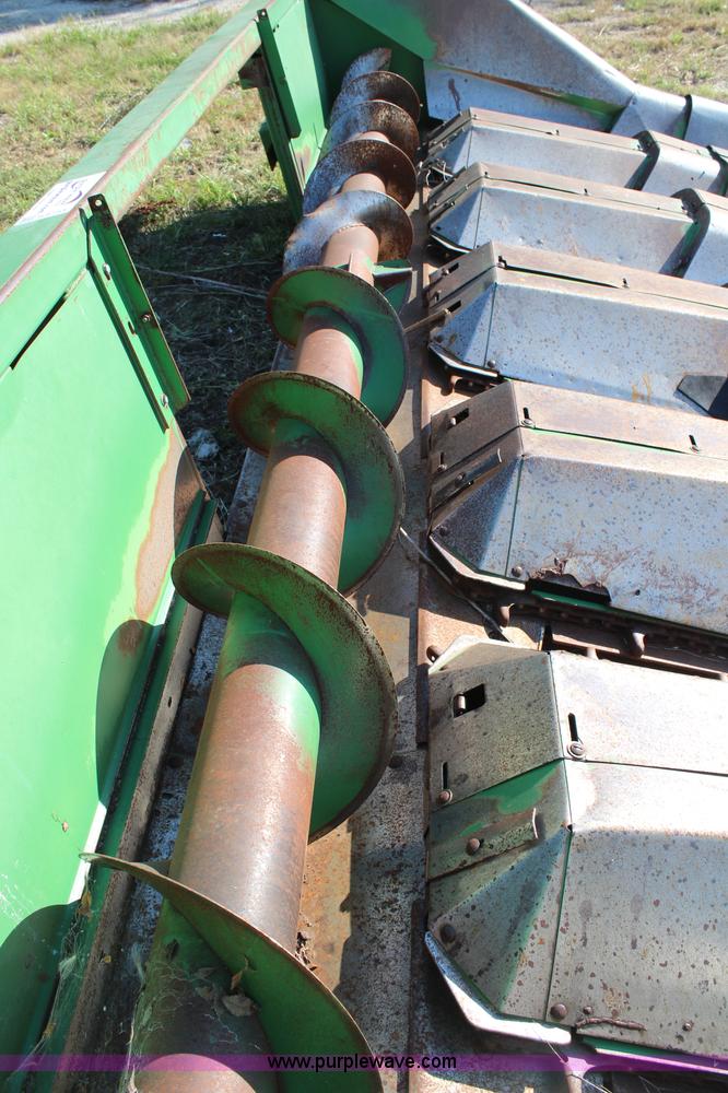 image for item H6751 John Deere 643 corn head