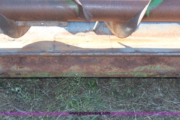 image for item H6751 John Deere 643 corn head