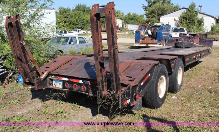image for item H6753 1978 Hercules 35LB lowboy trailer