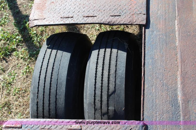 image for item H6753 1978 Hercules 35LB lowboy trailer