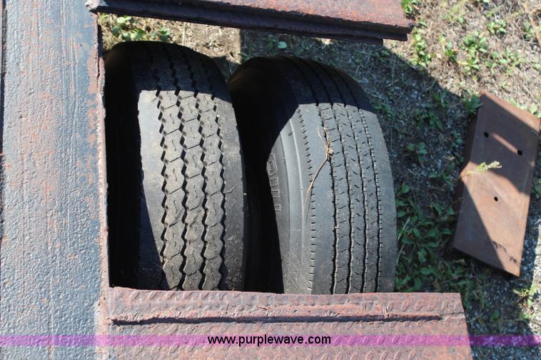 image for item H6753 1978 Hercules 35LB lowboy trailer