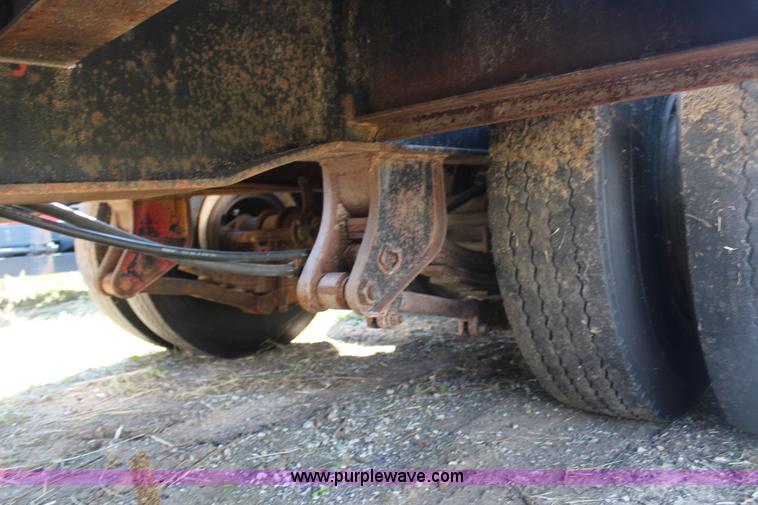 image for item H6753 1978 Hercules 35LB lowboy trailer