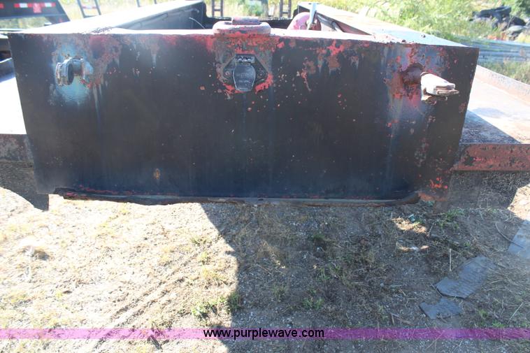 image for item H6753 1978 Hercules 35LB lowboy trailer