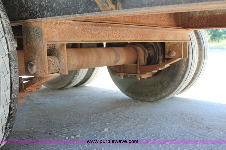 image for item H6784 2004 Target gooseneck trailer