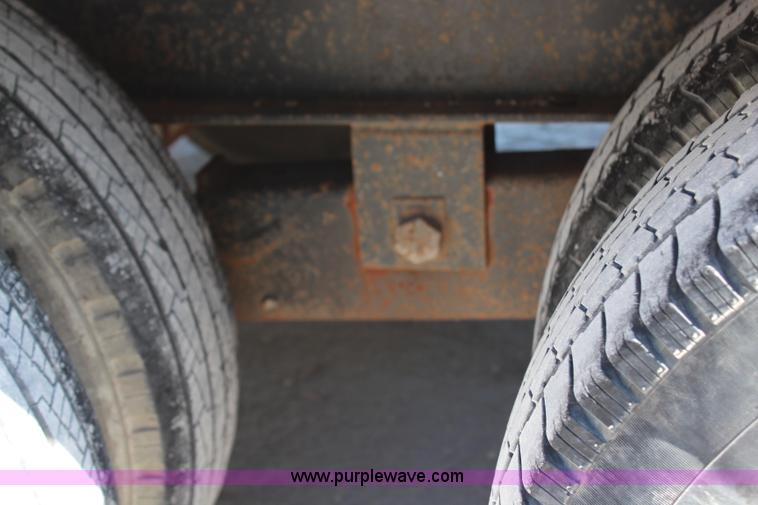 image for item H6784 2004 Target gooseneck trailer