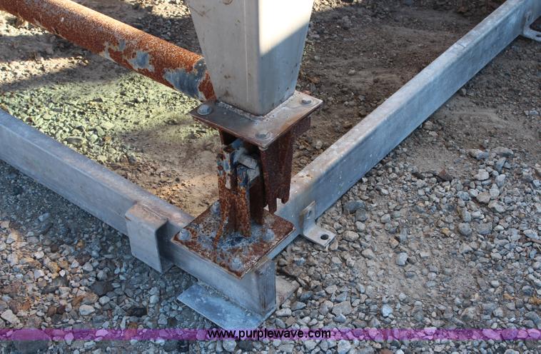 image for item H6826 Layco four ton fertilizer blender