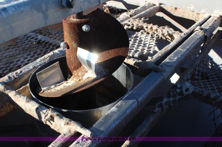 image for item H6826 Layco four ton fertilizer blender