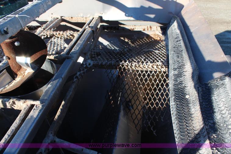 image for item H6826 Layco four ton fertilizer blender