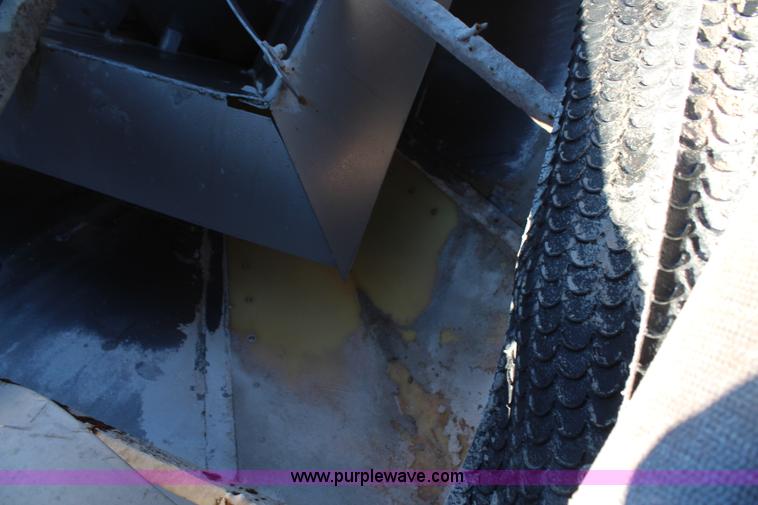 image for item H6826 Layco four ton fertilizer blender