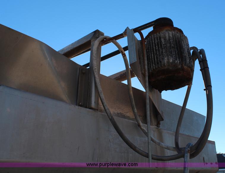 image for item H6826 Layco four ton fertilizer blender