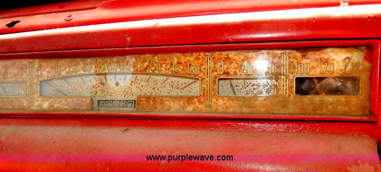 image for item H6866 1946 Studebaker M1528 pickup truck