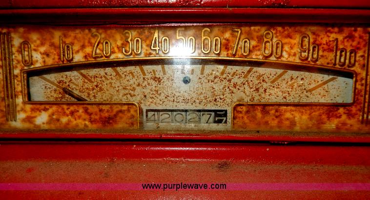 image for item H6866 1946 Studebaker M1528 pickup truck